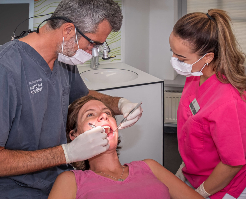 Untersuchung Zahnarztpraxis Speißer